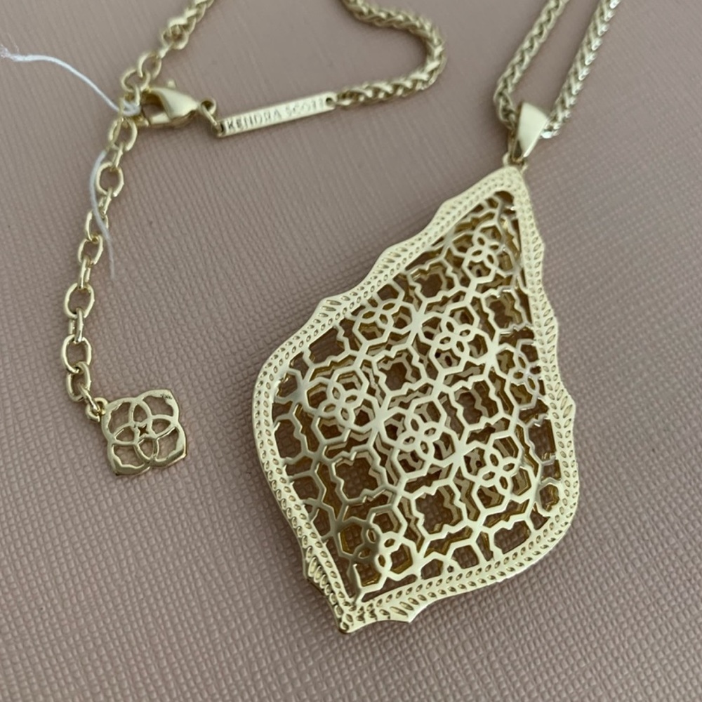 Aiden- Gold Long Pendant Kendra Scott Necklace